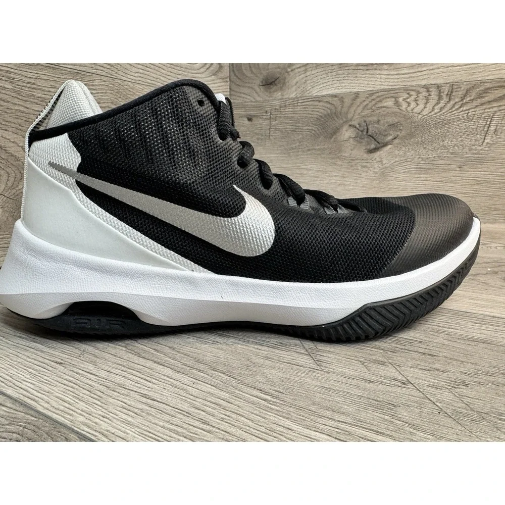 Nike Air Versatile Basketball Running Shoes Sneakers Athletic Women's 7 Black